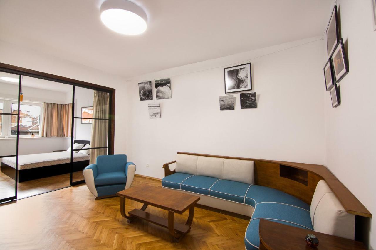 Design Apartment In Sofia Top City Center Luaran gambar