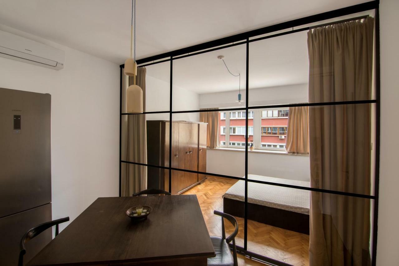 Design Apartment In Sofia Top City Center Luaran gambar